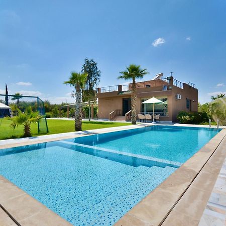 Ferme De Vacances Avec Une Grande Villa A Marrakech マラケシュ エクステリア 写真