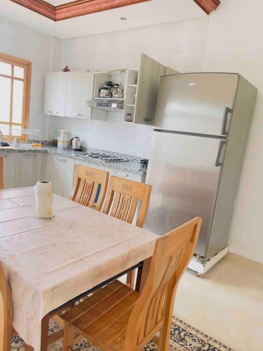 Ferme De Vacances Avec Une Grande Villa A Marrakech マラケシュ エクステリア 写真