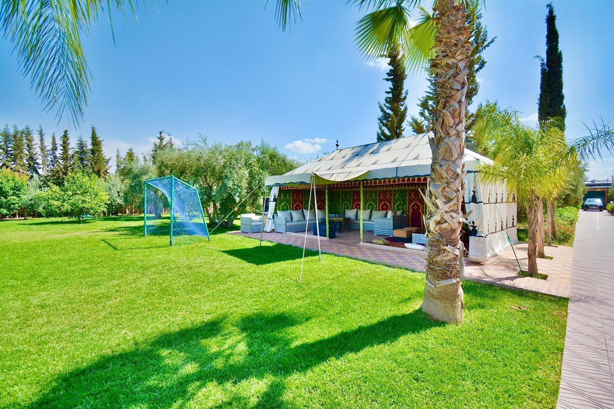 Ferme De Vacances Avec Une Grande Villa A Marrakech マラケシュ エクステリア 写真