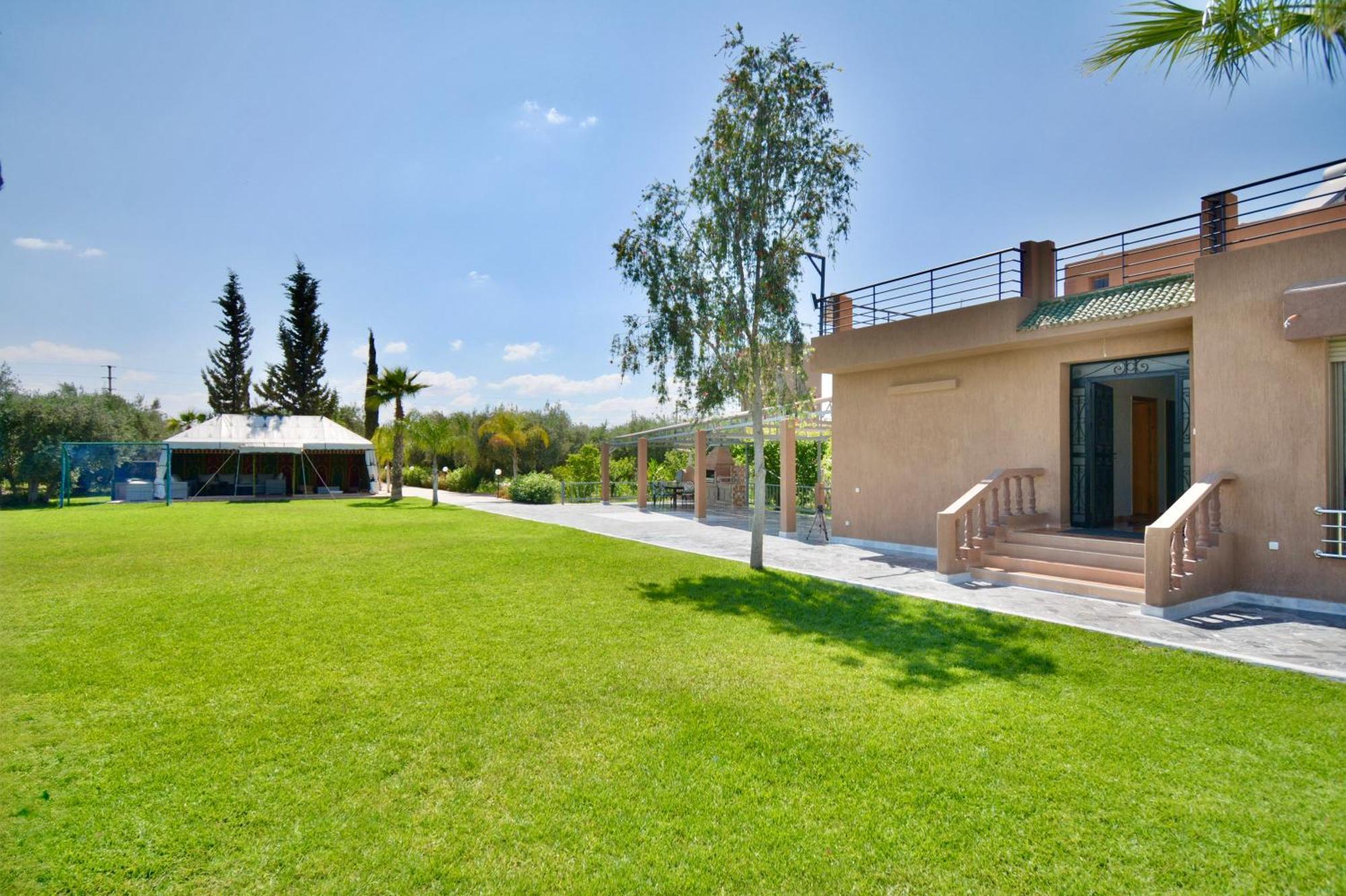Ferme De Vacances Avec Une Grande Villa A Marrakech マラケシュ エクステリア 写真